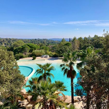 Les Restanques vue mer 2148 Grimaud Extérieur photo