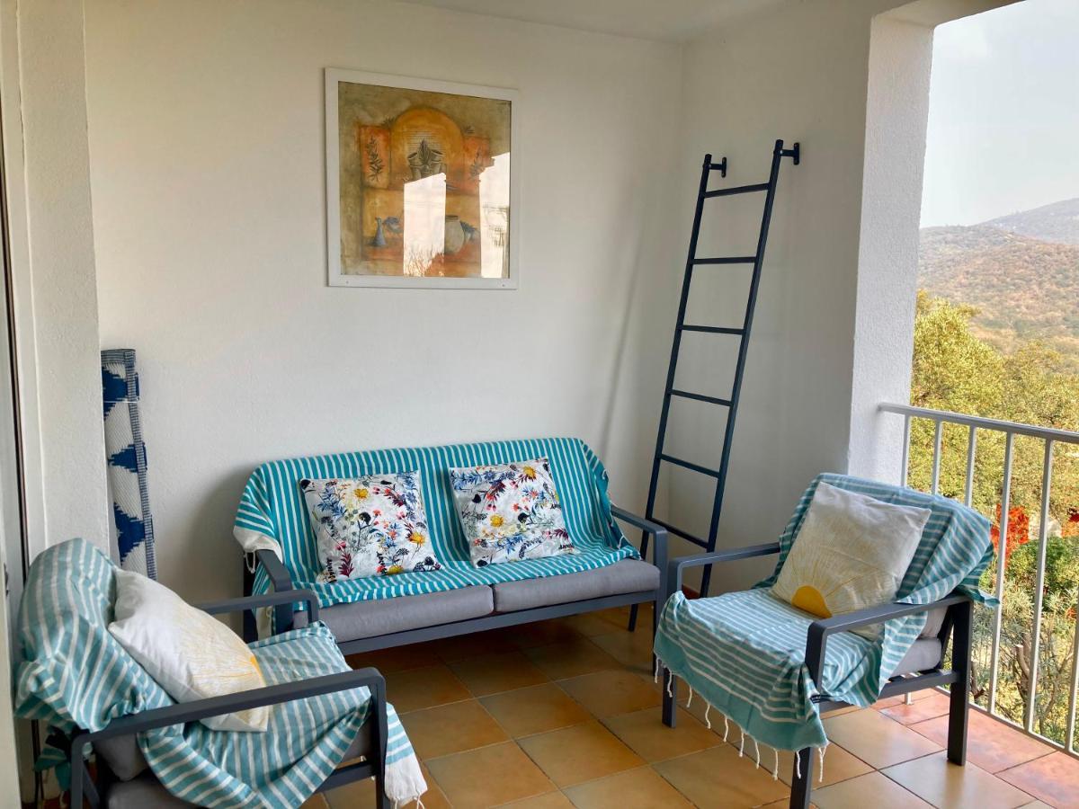Les Restanques vue mer 2148 Grimaud Extérieur photo